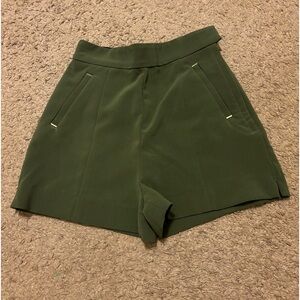 H&M Business Super High-Waisted Dress Shorts